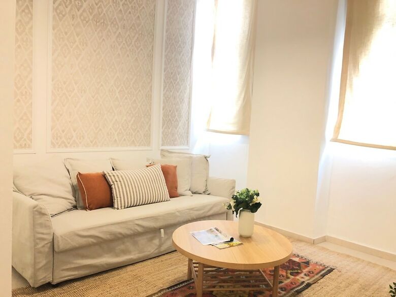 Alterhome Apartamento Plaza de Santa Ana