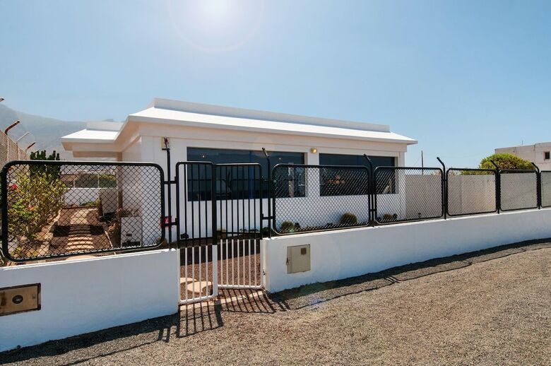 Agaete Beach House At The Natural Pools