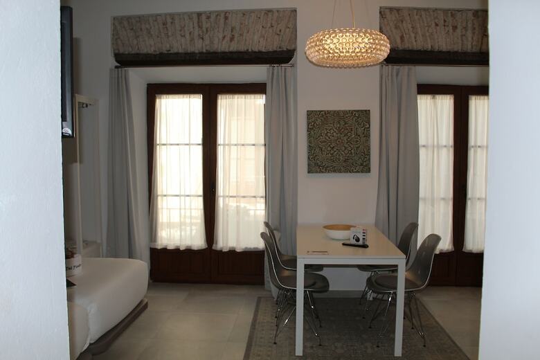 Aparthotel La Casa Del Pintor