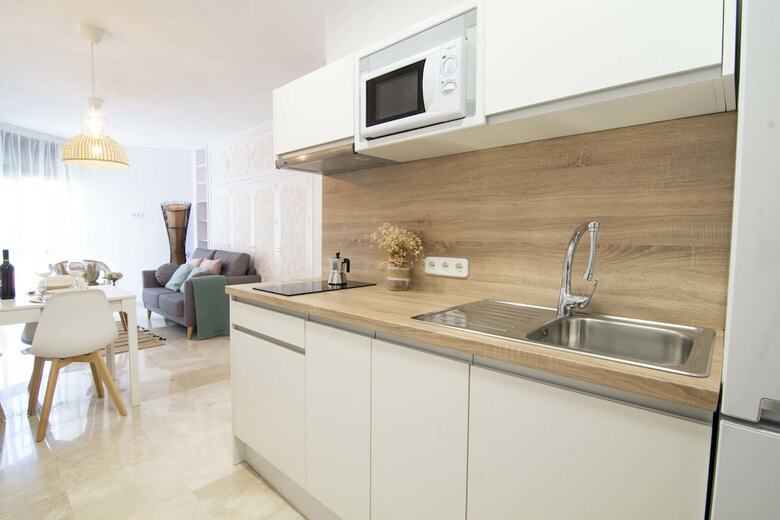 Apartamentos Letmalaga Entremares