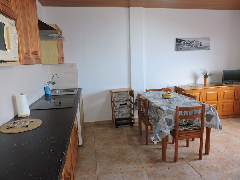 Apartamentos Montebre�a