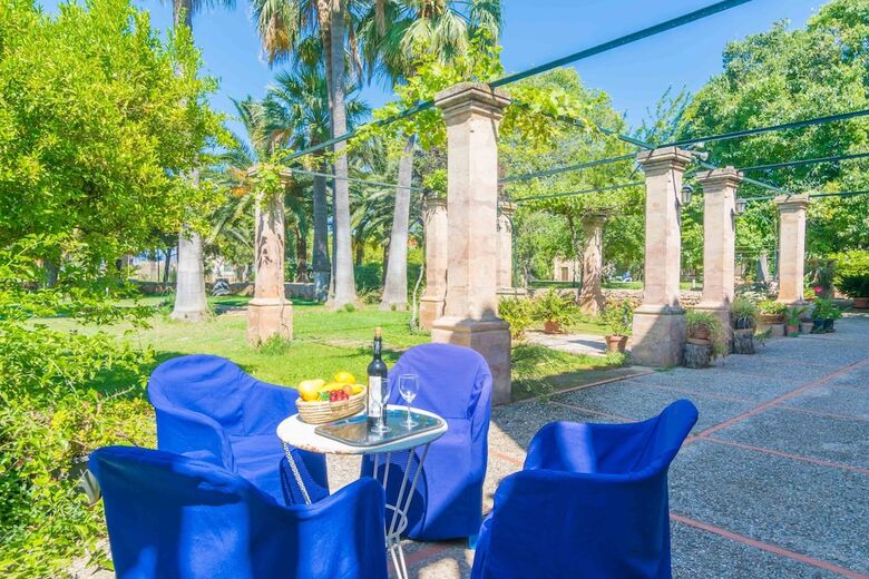 Apartamentos Finca Son Amora (Es Nins)
