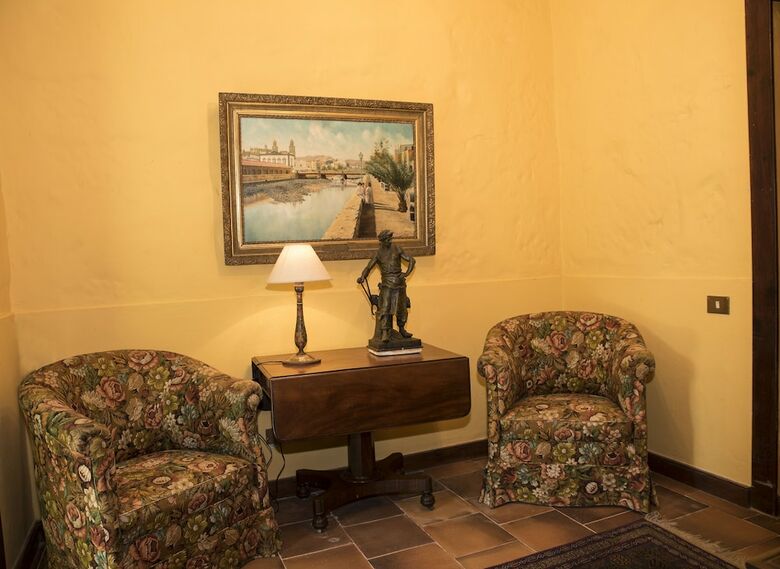 Hotel Bellasombra Suites