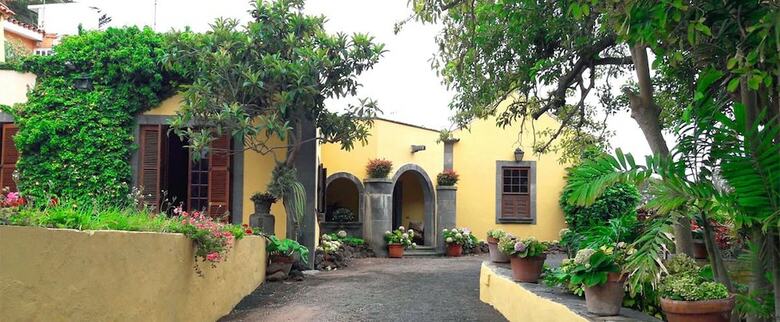 Hotel Bellasombra Suites