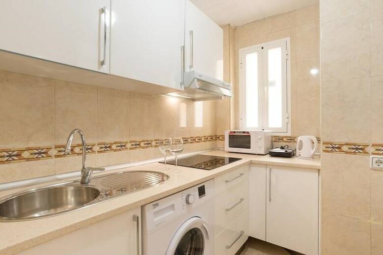Apartamentos Plaza Merced Historico