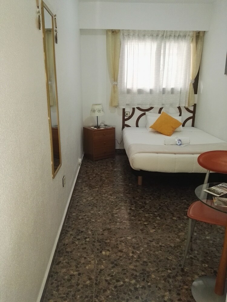 Apartamentos Iberia Lodging House