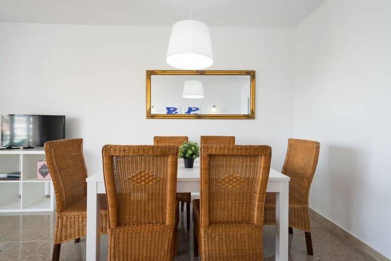 107386 - Apartment In Malaga