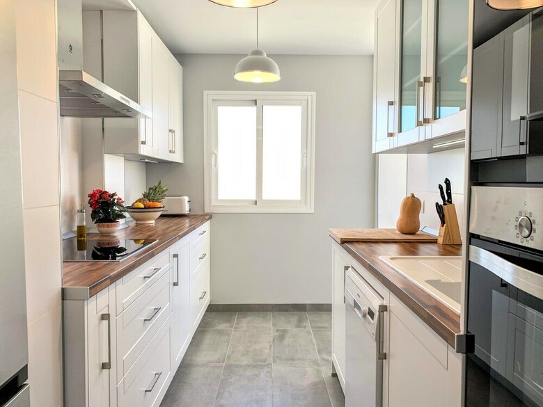 Apartamentos Homely Malaga Obispo Con Terraza Y Parking