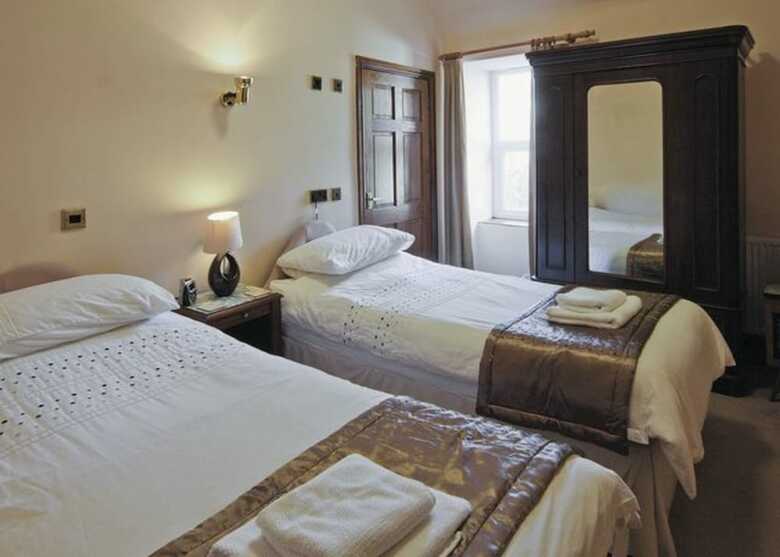 Large House Sleeps 12 - 10 Mins To Barmouth Beach