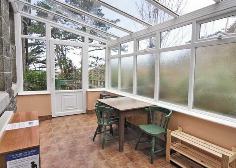 Large House Sleeps 12 - 10 Mins To Barmouth Beach