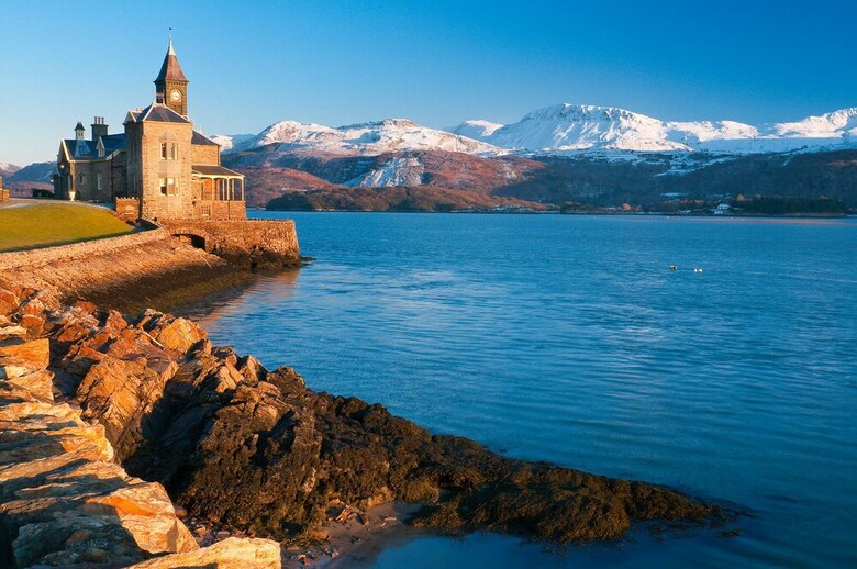 Large House Sleeps 12 - 10 Mins To Barmouth Beach