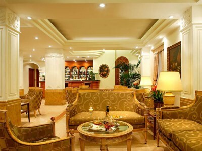 Hotel Mozart(.)
