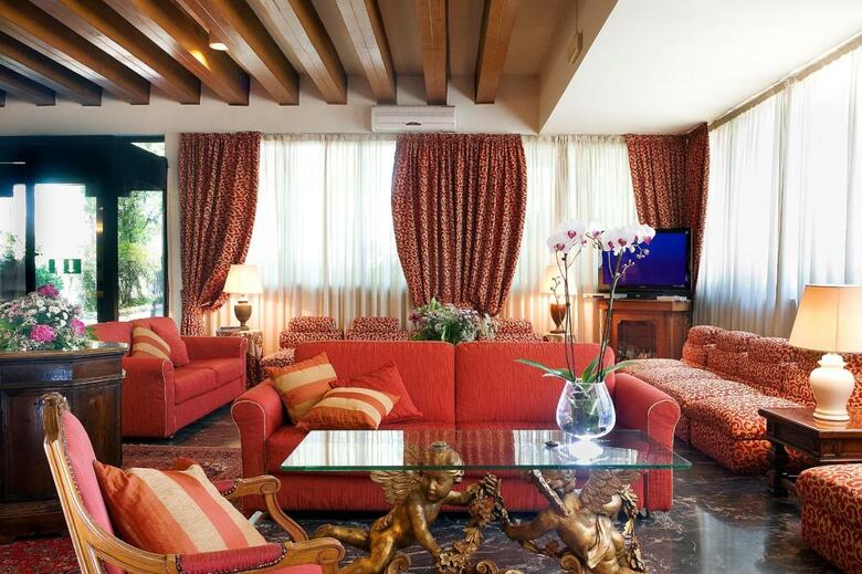Hotel Pinewood