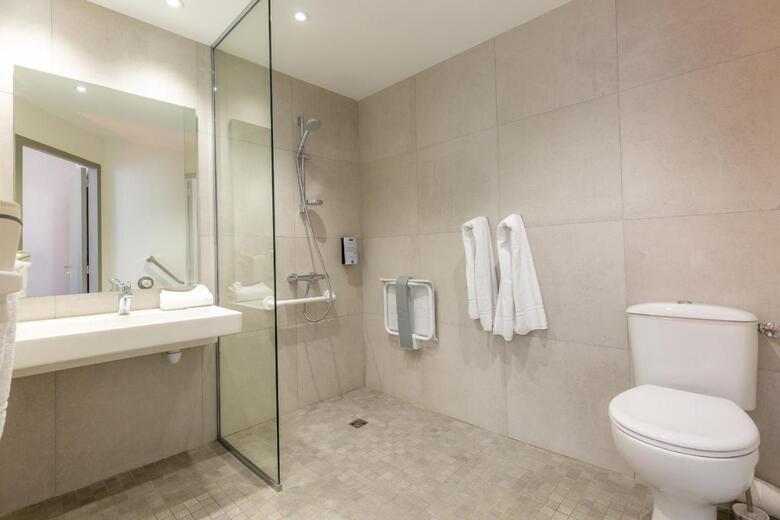Hotel Kyriad Avignon (.)