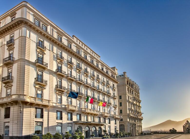 Hotel Grand Santa Lucia