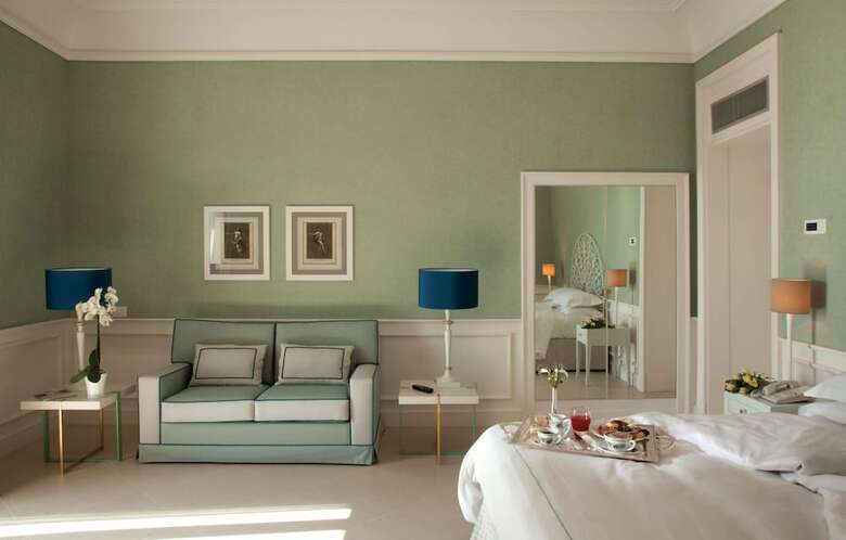 Hotel Grand Santa Lucia