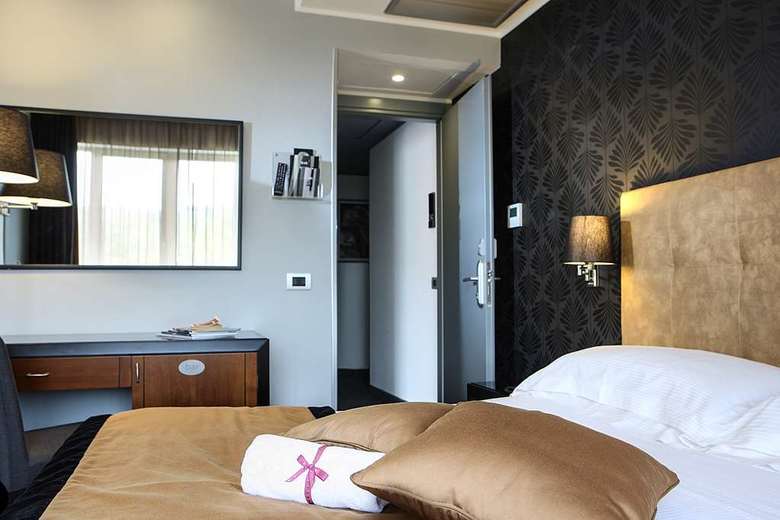 Domitiana Hotel