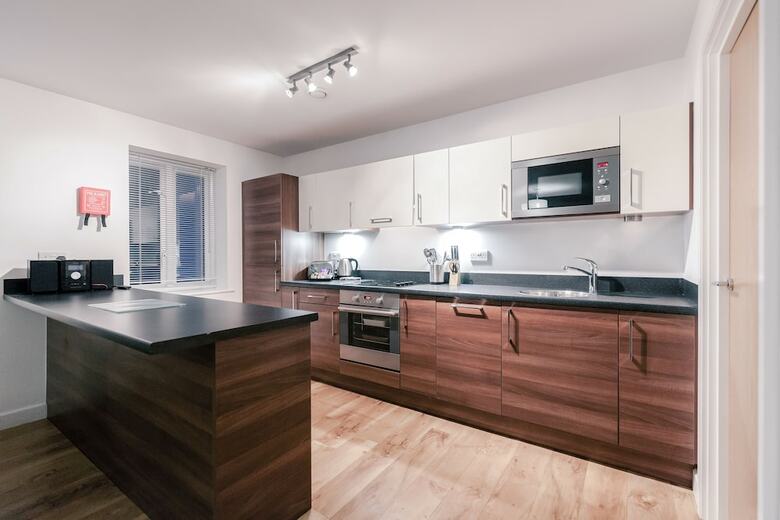 Roomspace Apartments -the Hurley
