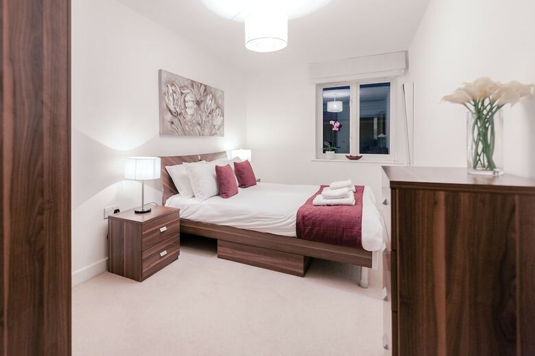 Roomspace Apartments -the Hurley