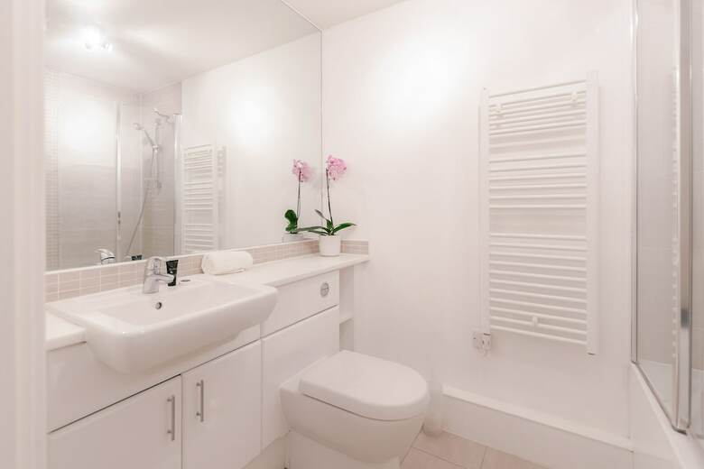 Roomspace Apartments -the Hurley