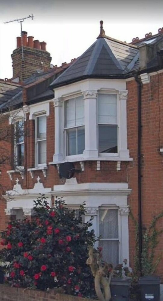 Beautiful 2 Bed 2 Bath House For 4 Guests