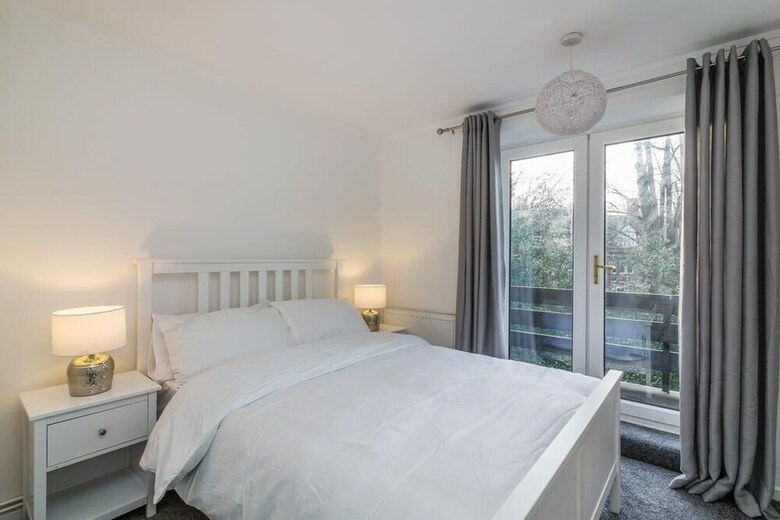 Magdala Apartment Sleek And Modern 2bed
