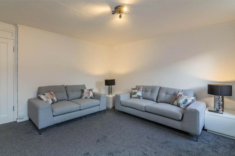 Magdala Apartment Sleek And Modern 2bed