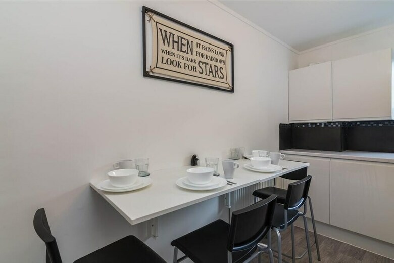 Magdala Apartment Sleek And Modern 2bed