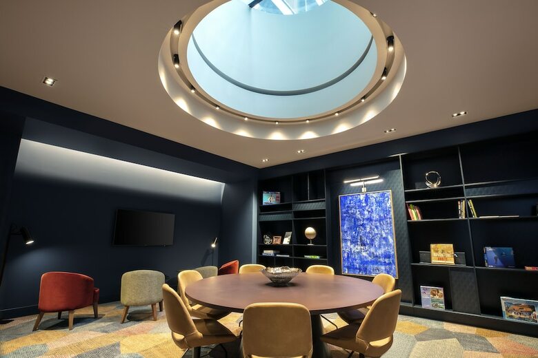 Aparthotel Staybridge Suites London Heathrow - Bath Road