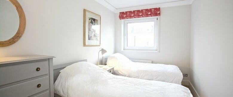 A Place Like Home - Chelsea Apartment With River Views