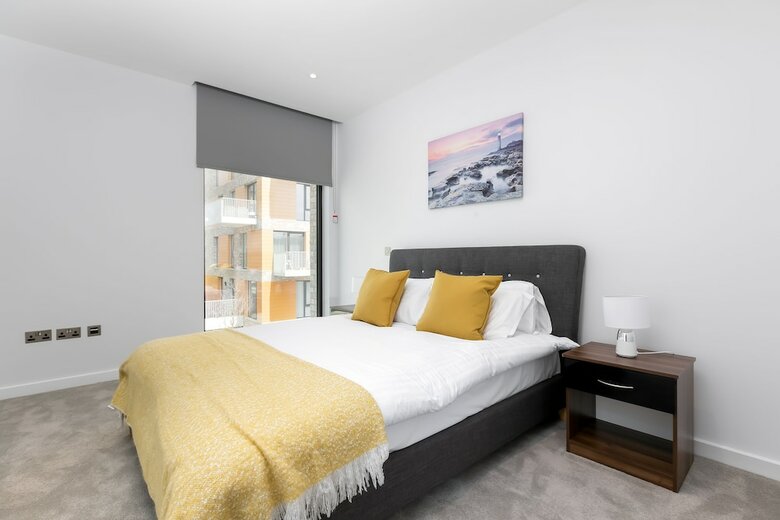 Modern Townhouse Near 02 Arena & Excel