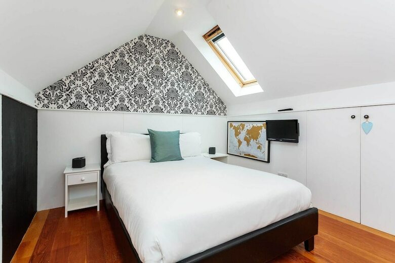 A Charming Richmond Garden