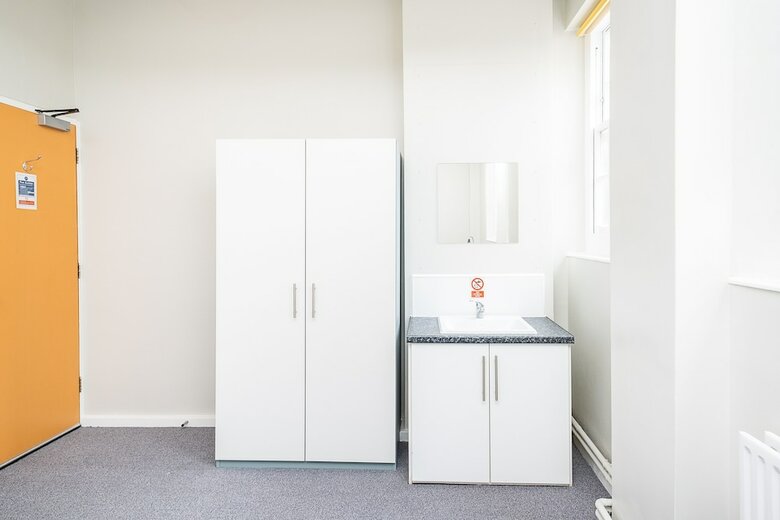 Bed & Breakfast Modern Rooms And Studio In Westminster