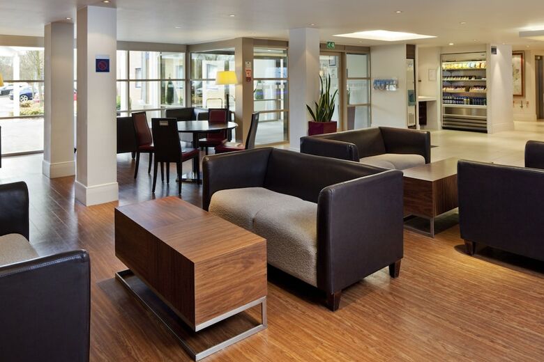 Hotel Holiday Inn Express Milton Keynes
