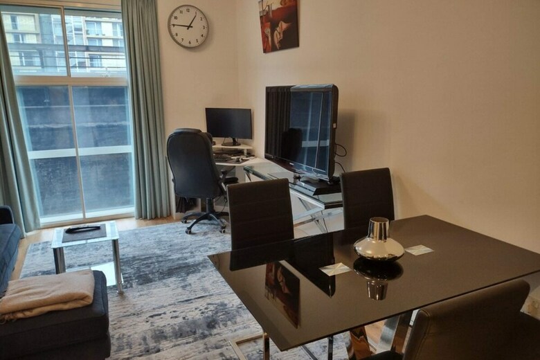 Modern 1 Bed Apartment By Battersea Power Station