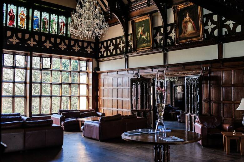 Hillbark Hotel