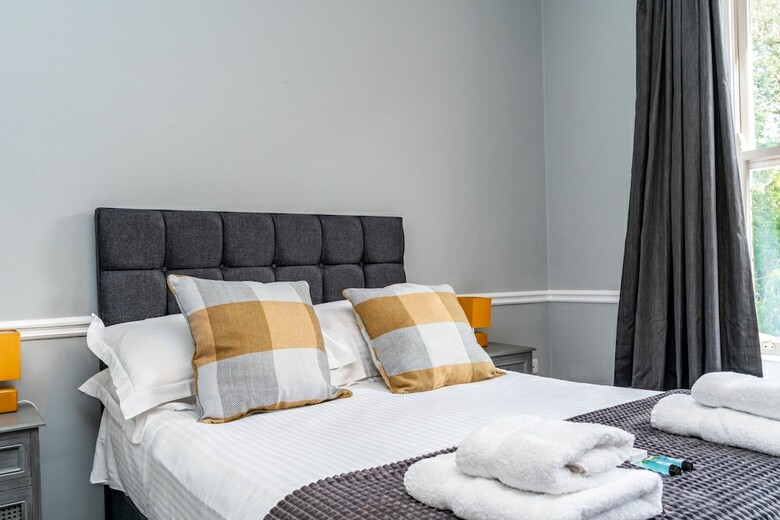 City Apartments - Sycamore Place