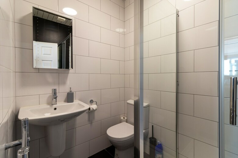 Granada Apartments