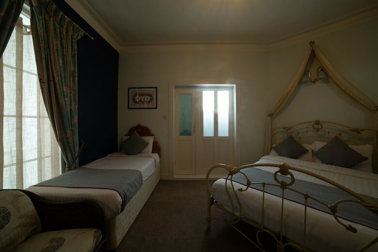 Fines Bayliwick Hotel
