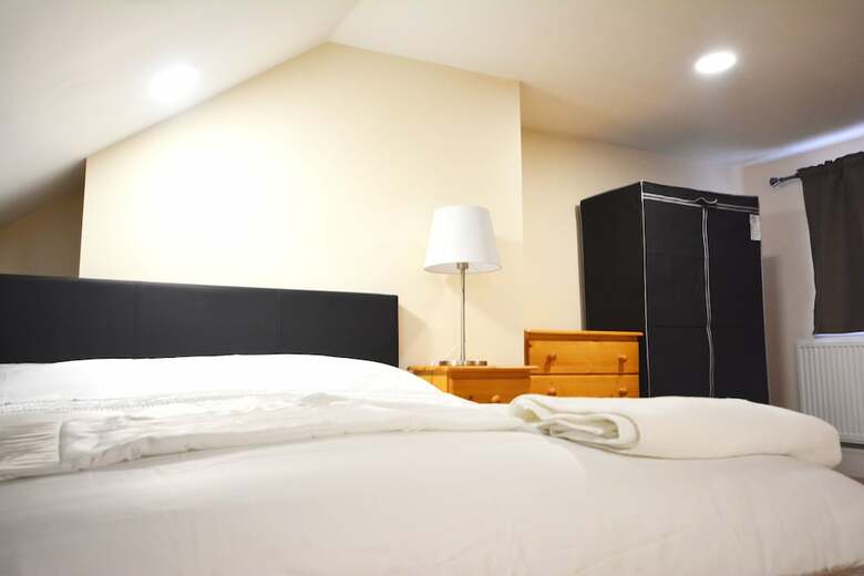 London Luxury 7 Bedroom Holiday Let
