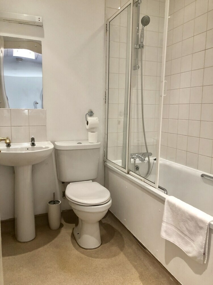 Apartamentos Stylish 2 Bedroom Maisonette In Victoria