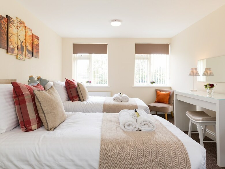Stayford Apartments - Meriden - Near Nec