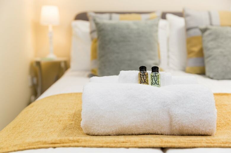 Stayford Apartments - Meriden - Near Nec