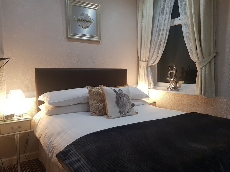 Rock Dene Hotel
