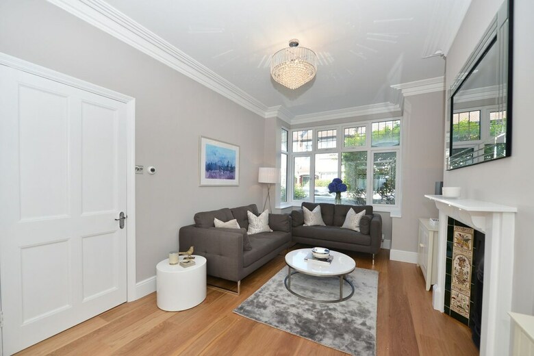Veeve - Fabulous In Fulham