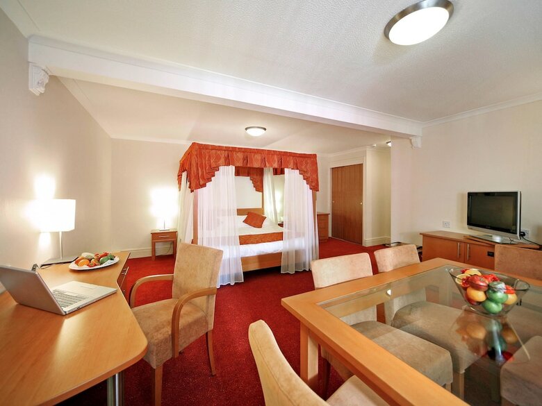 Mercure Newcastle George Washington Hotel Golf And Spa