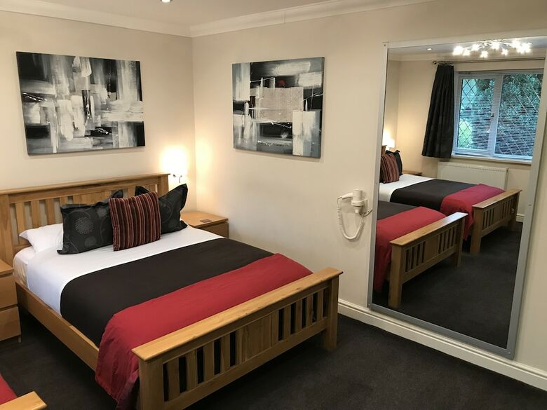 Bed & Breakfast Barncroft Luxury Guest House Near Nec