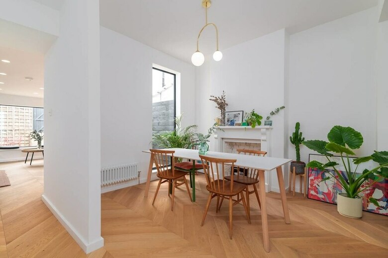 Charming 3br Home In East London W/terrace