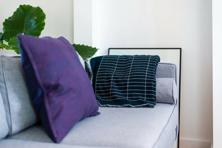 Charming 3br Home In East London W/terrace