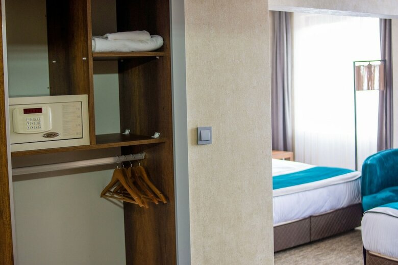 The Life Hotel & Spa